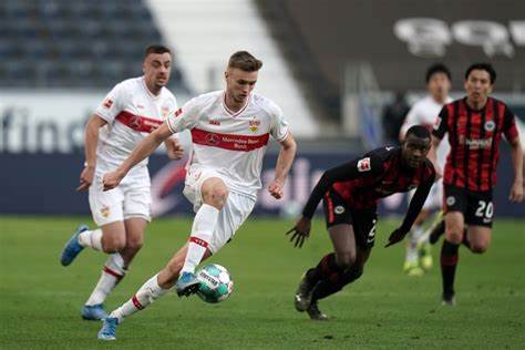 斯图加特客场战胜领头羊，夺得关键三分