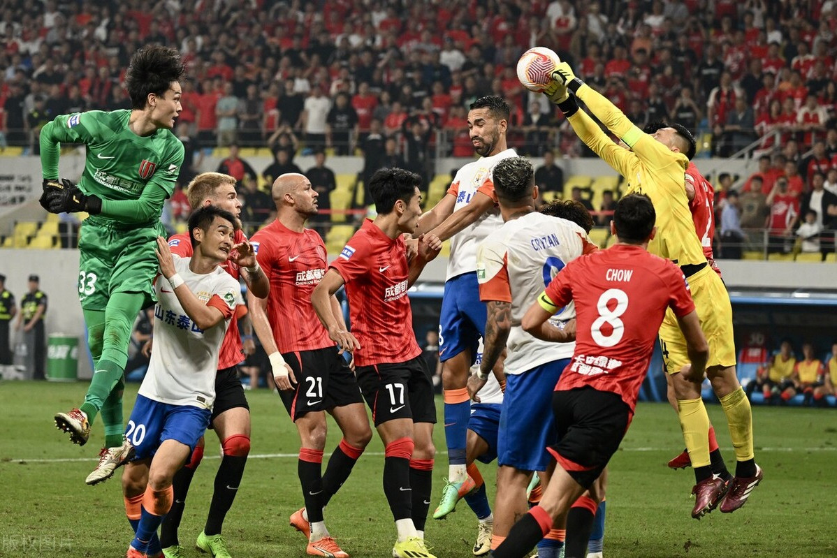 强强对决即将上演，球迷们翘首以待