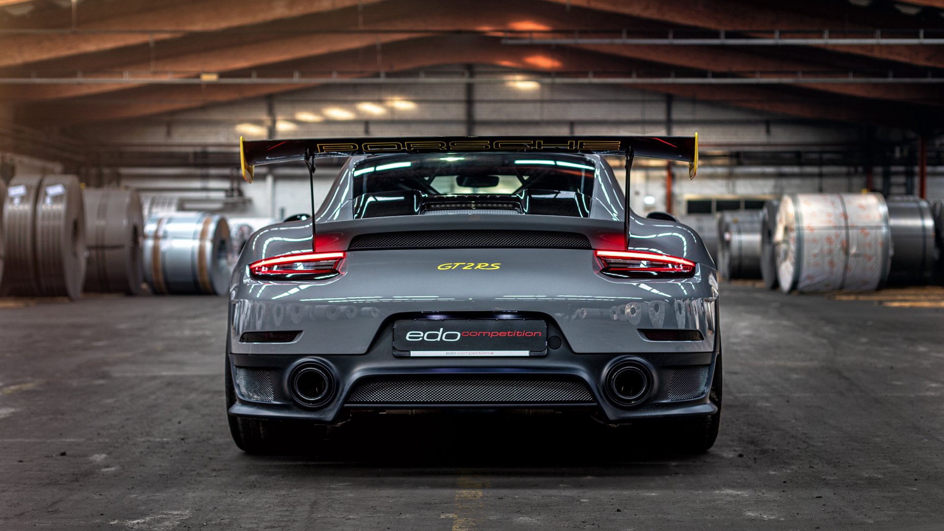 赛道与绿茵场的双重奏,基耶萨街道赛称王,贝蒂斯终结塞内加尔悬念